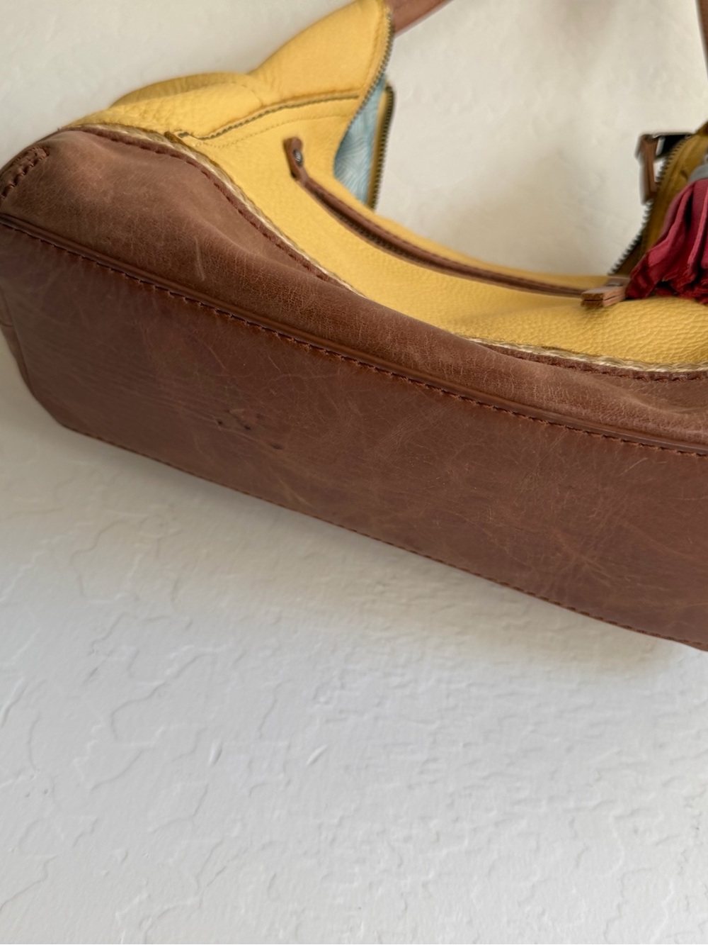 The Sak Yellow & Brown Two-Tone Leather Hobo Shoulder Bag Purse Tassel Boho - Picture 4 of 10